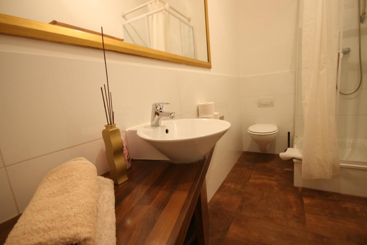 Moderne Studio Apartments Und 120Qm Wohnungen In Oberhausen, Ideal Fuer Geschaeftsreisende Und Monteure Oberhausen  Eksteriør billede
